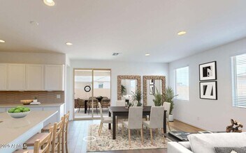 12549 W Luxton Ln in Avondale, AZ - Building Photo - Building Photo