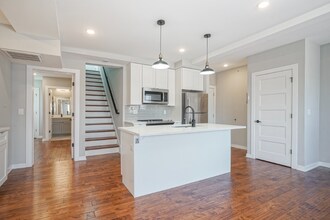 1710 Cambridge St in Philadelphia, PA - Building Photo - Building Photo