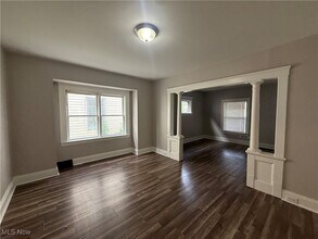 3327 W 88th St in Cleveland, OH - Building Photo - Building Photo