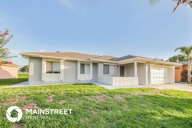 property at 638 Iowa Woods Cir E