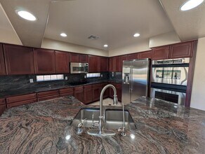 7122 W Paso Trail in Peoria, AZ - Building Photo - Building Photo