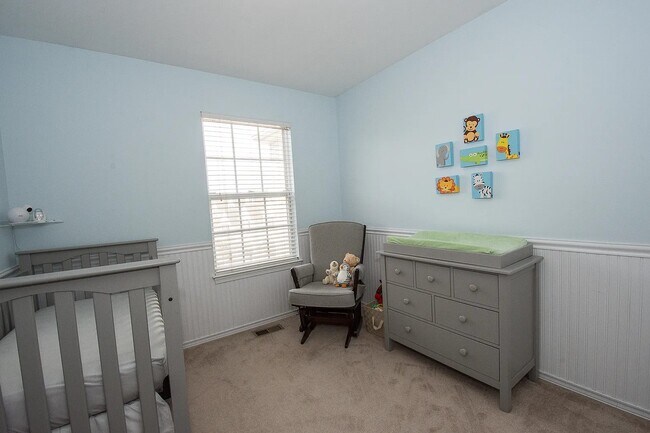 327 Thyme Ln in Philadelphia, PA - Building Photo - Building Photo