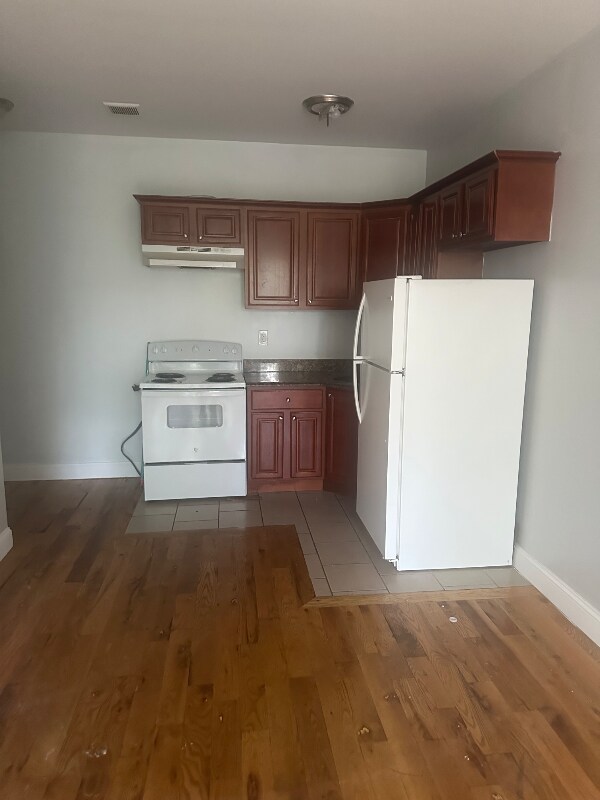 866 E 230th St in Bronx, NY - Building Photo - Building Photo