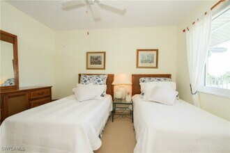 10686 Gulf Shore Dr in Naples, FL - Building Photo - Building Photo