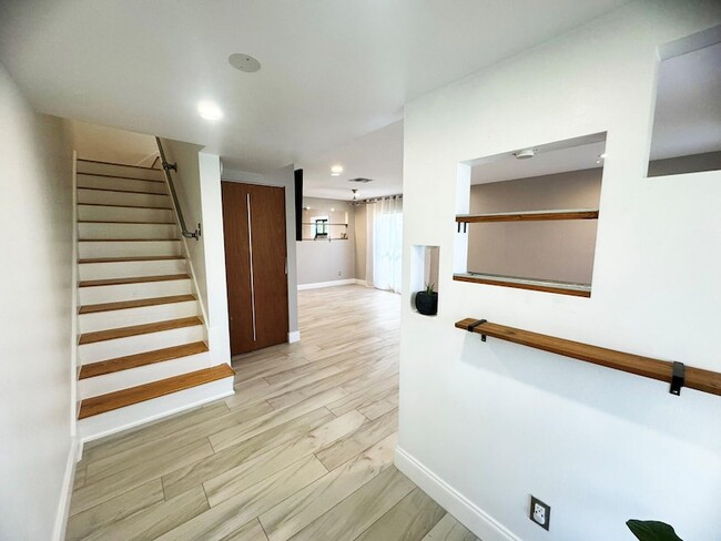 321 Sandtree Dr in Palm Beach Gardens, FL - Building Photo - Building Photo