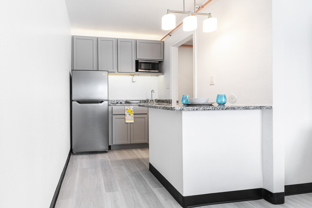 Millennium Flats - Washer-Dryer Included in Albuquerque, NM - Foto de edificio