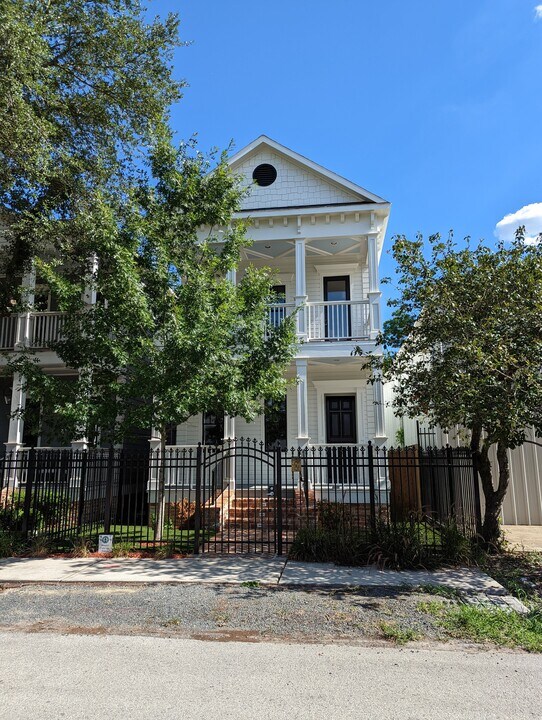 722 E 29th St in Houston, TX - Building Photo