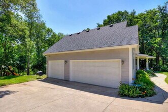 2348 NW 75th Ave in Ankeny, IA - Building Photo - Building Photo