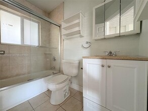 2809 Middle River Dr in Fort Lauderdale, FL - Building Photo - Building Photo