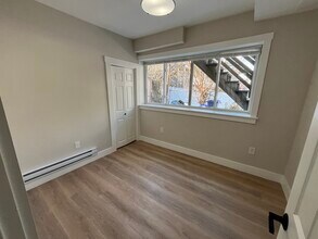 17 M St, Unit b in Boston, MA - Building Photo - Building Photo