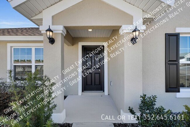 678 Walkertown Dr in Dunnellon, FL - Building Photo - Building Photo