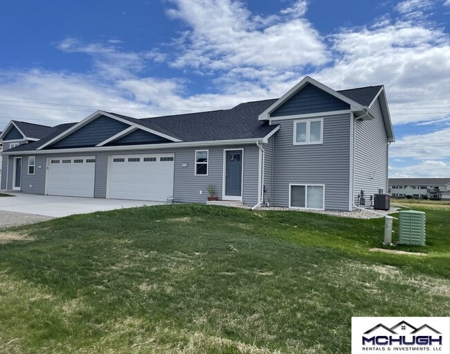 property at 3887 E Rubyred Dr
