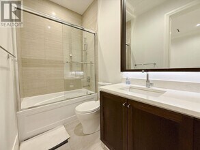 35xx W 38th Ave in Vancouver, BC - Building Photo - Building Photo