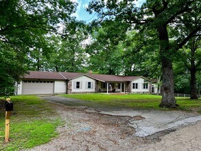 202 Starfield Pl in Hot Springs, AR - Building Photo - Building Photo
