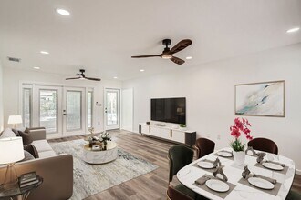 4608 S Shamrock Rd in Tampa, FL - Building Photo - Building Photo