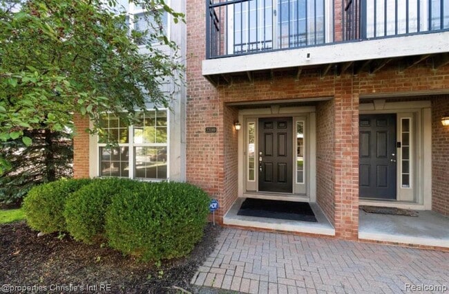 22089 Parkview Dr in Taylor, MI - Building Photo - Building Photo