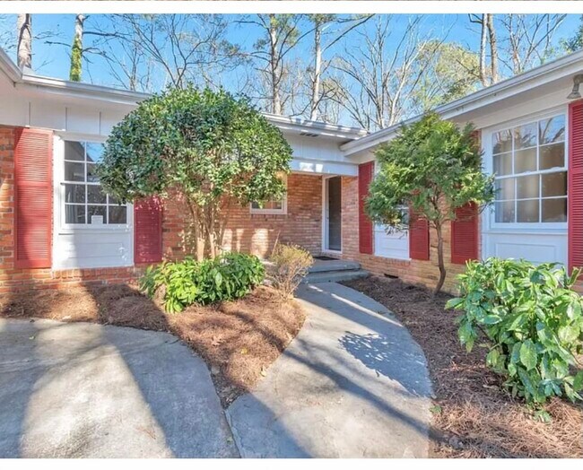 property at 2493 Shallowford Rd