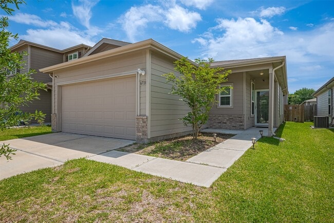 property at 6718 Forbes Run Dr