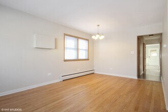 8317 W Summerdale Ave in Chicago, IL - Building Photo - Building Photo