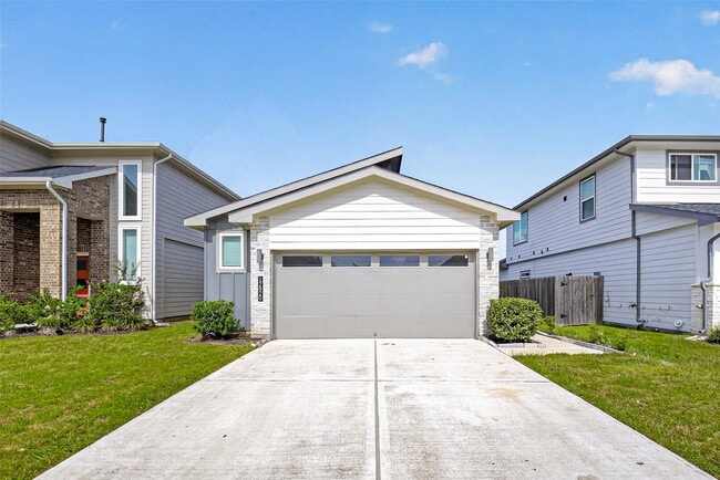 property at 12820 Tokenhouse Ln