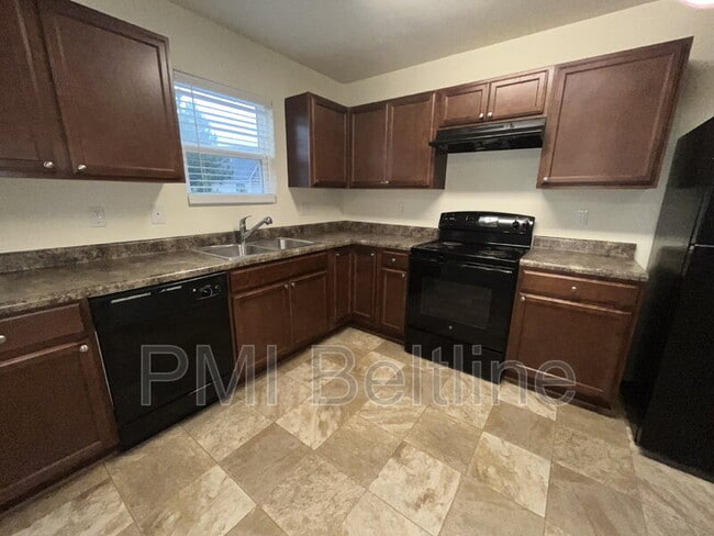 property at 5675 Laurel Ridge Cir