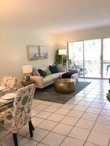 1541 S Ocean Blvd, Unit 204 in Pompano Beach, FL - Building Photo