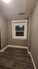 127 E Main St, Unit #1 in Mc Comb, OH - Building Photo - Building Photo