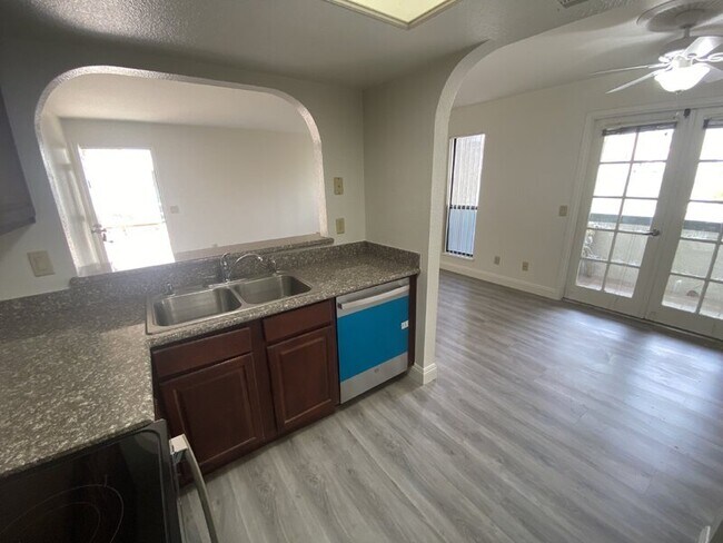 3111 Sunfish Dr in Henderson, NV - Building Photo - Building Photo