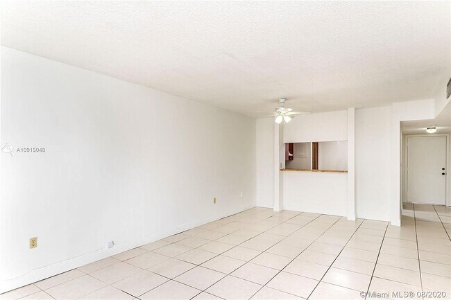 1800 W 54th St in Hialeah, FL - Building Photo - Building Photo
