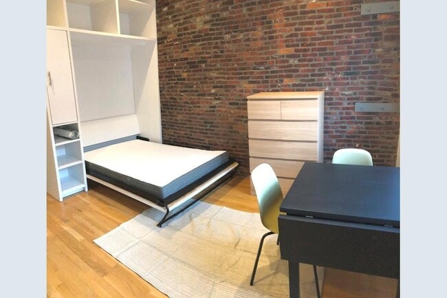 126 Bowdoin St, Unit B3 in Boston, MA - Building Photo - Building Photo
