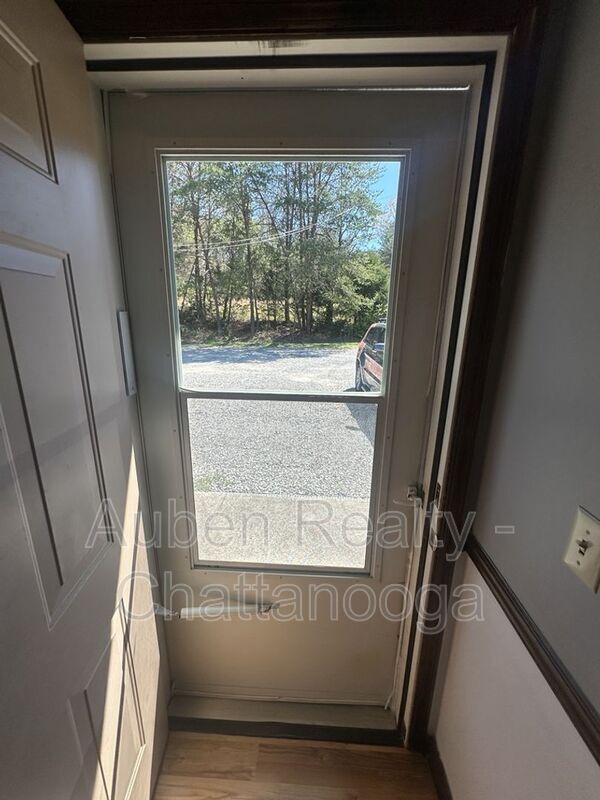 504 E Valley Rd in Jasper, TN - Building Photo - Building Photo