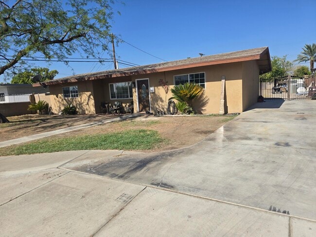 43931 Smurr St in Indio, CA - Building Photo - Building Photo