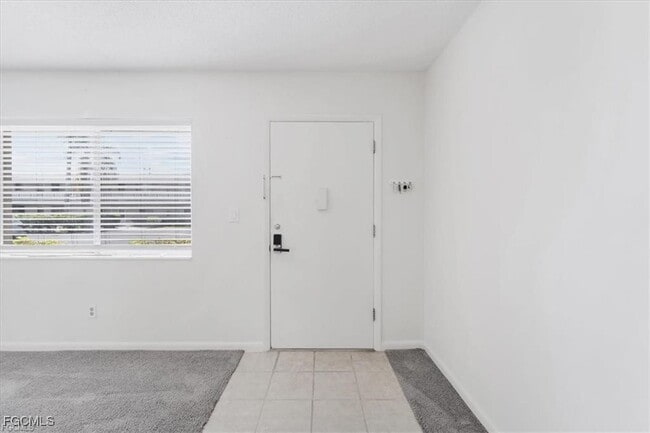 339 Joel Blvd in Lehigh Acres, FL - Foto de edificio - Building Photo