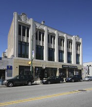 Gunnison Street Lofts in Chicago, IL - Building Photo - Building Photo