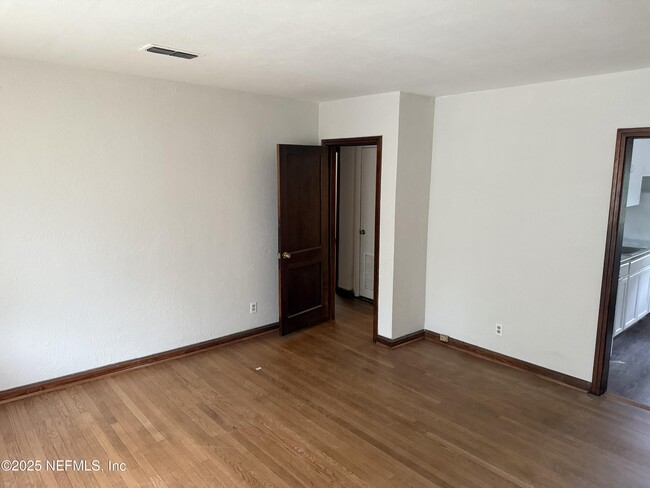 947 Glencarin St in Jacksonville, FL - Building Photo - Building Photo