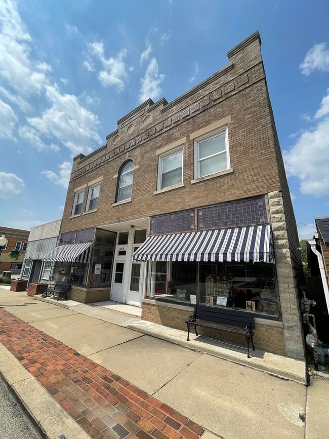property at 219 W Main St