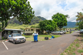 85-715-85-731 Piliuka Pl in Waianae, HI - Foto de edificio - Other