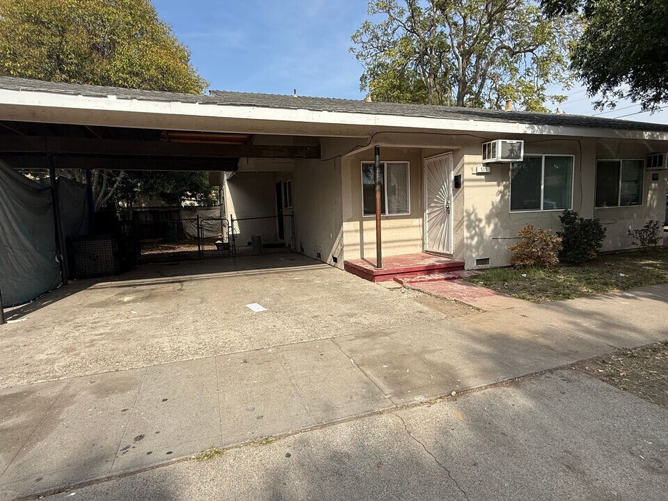 515 E 4th St in Stockton, CA - Building Photo