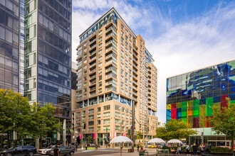 Le Mille Neuf in Montréal, QC - Building Photo - Building Photo