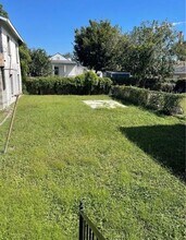 8927 Hickory St in New Orleans, LA - Building Photo - Building Photo