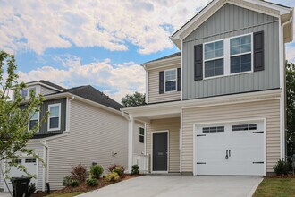 1510 Alvin Pond Dr in Greer, SC - Foto de edificio - Building Photo