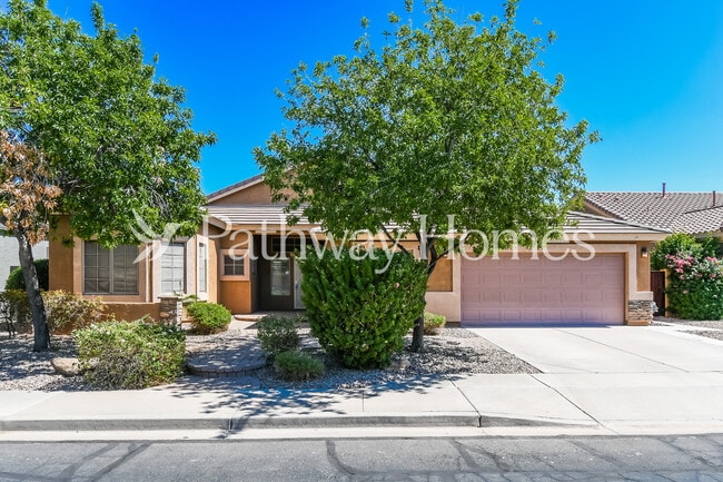 2621 S Parrish