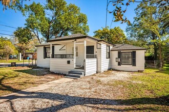 981 McTyre Ct-Unit -Unit A in Jacksonville, FL - Building Photo - Building Photo