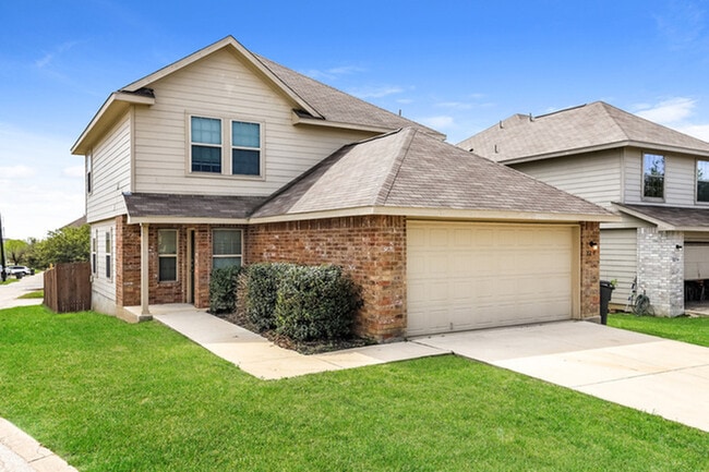 2210 Fishing Stone in San Antonio, TX - Building Photo - Building Photo