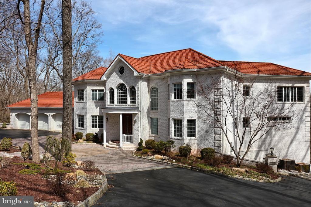 429 Wendover Dr in Princeton, NJ - Building Photo