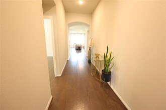 2334 Falcon Brook Dr in Katy, TX - Building Photo - Building Photo