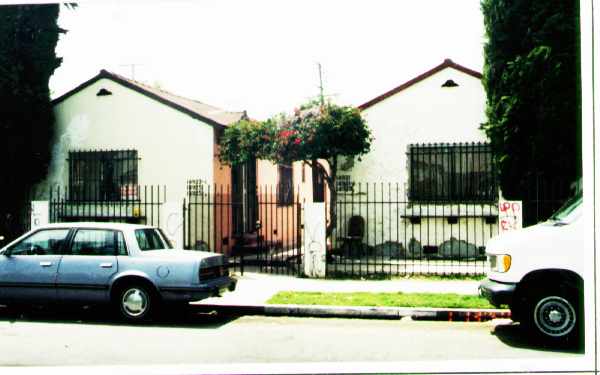 14921 S Cookacre St in Compton, CA - Foto de edificio