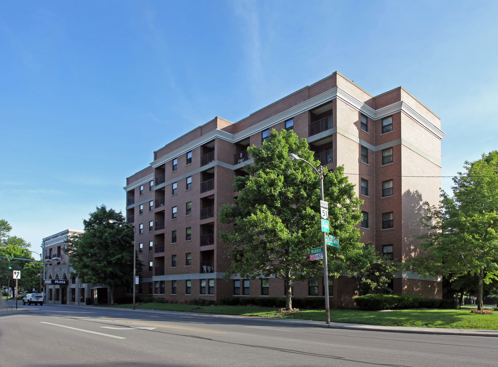 The Plaza in Toledo, OH - Building Photo