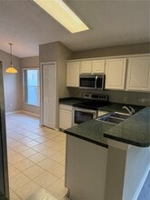 13642 Emeraldview Dr in Orlando, FL - Building Photo - Building Photo