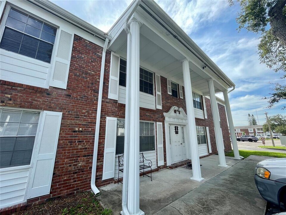 4507 9th St W in Bradenton, FL - Building Photo